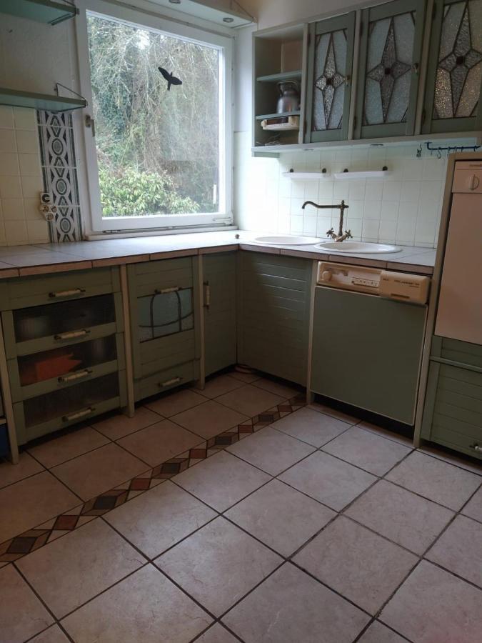 In Kadenbach, Schoene Ferienwohnung Im Ruhigen Exterior photo